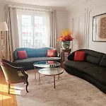 Grand Appartement Eiffel Tower View
