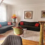 Grand Appartement Eiffel Tower View